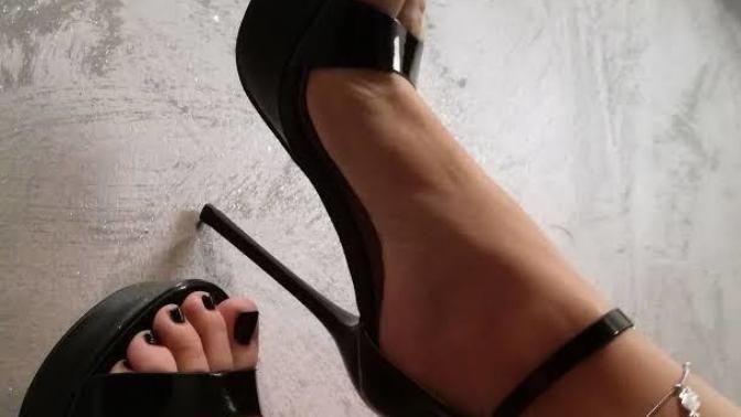 Girls, Do you like wearing high-heel shoes?