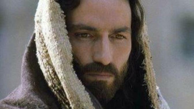 Based on the scriptures below taught by Jesus, does it show Jesus Christ was a liberal and believed in socialism?