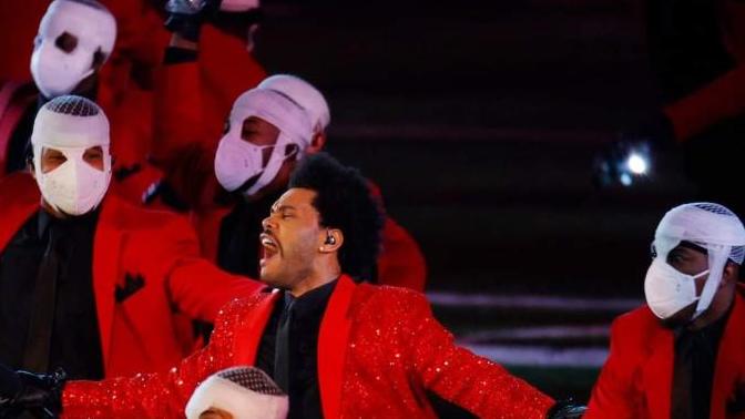 Am I the only one that's going to get nightmares after seeing the underwear face men at the halftime show?