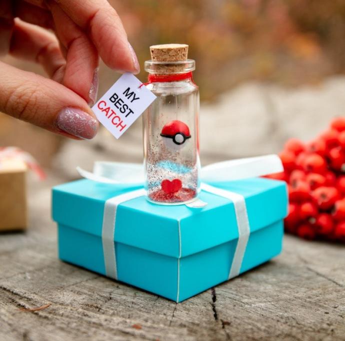 Which nerdy Valentines day gift looks the most interesting?