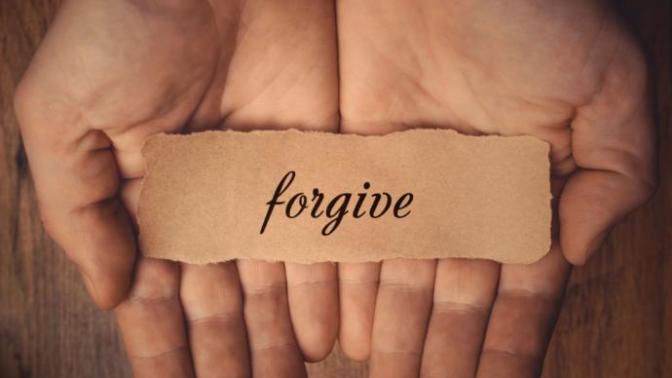If God forgives and forgets our sins, should we forget them too?