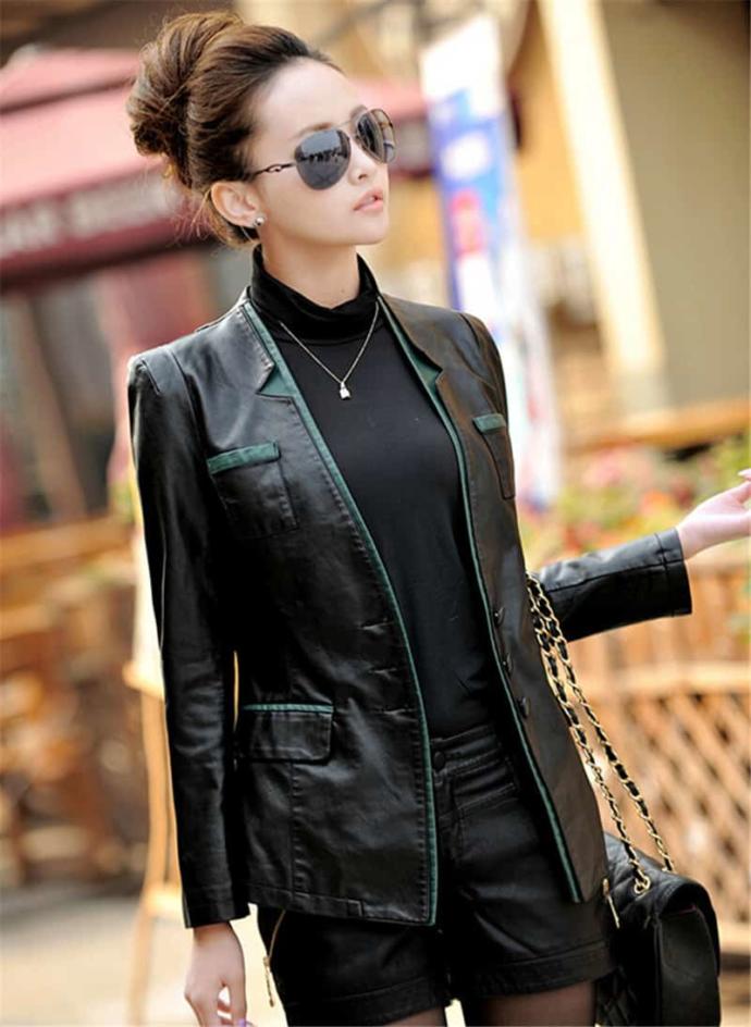 Are Women Who Wear Leather Lesbians?