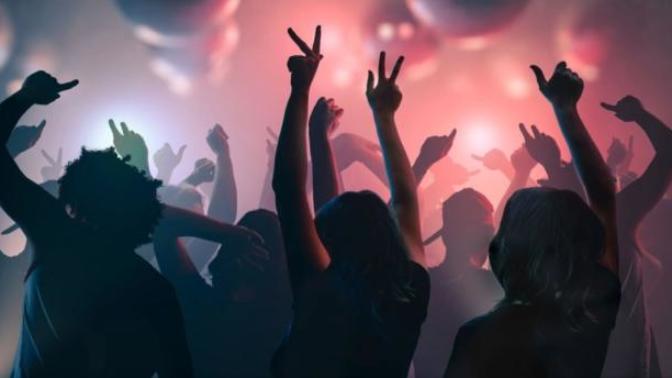 Do you prefer big parties or smaller get togethers for your social relationships?