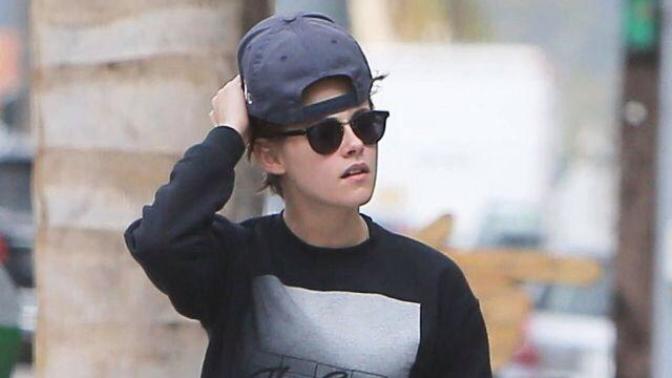 Guys, what do you think of girls who wear men's clothes or boyish clothes?