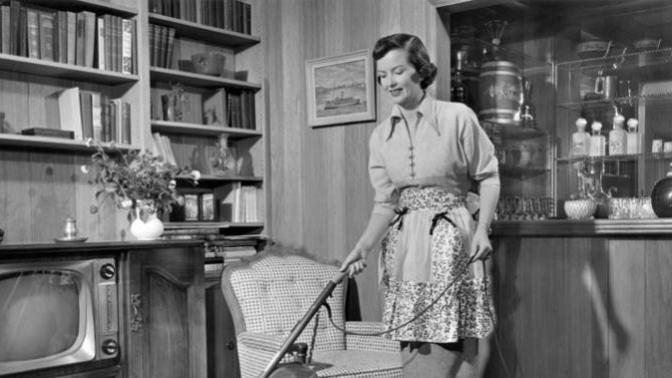 This Is How You Picture What A Housewife Looks Like?