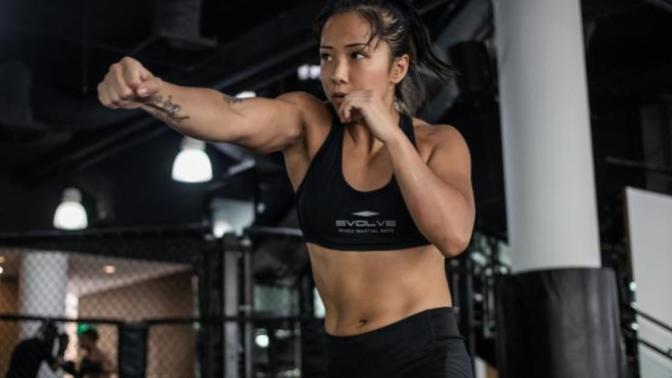 I'm an Am MMA fighter 👊Is this intimidating for women🤔?