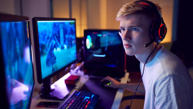 Why are most gamers obsessed with high end graphics when they should be more concerned with their overall skills?