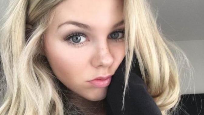 What hair colour does your ideal girlfriend have?