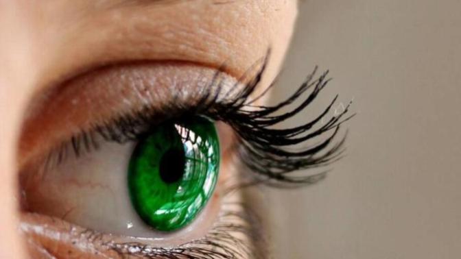 Anyone else think green eyes are absolutely the best eye color and gorgeous?