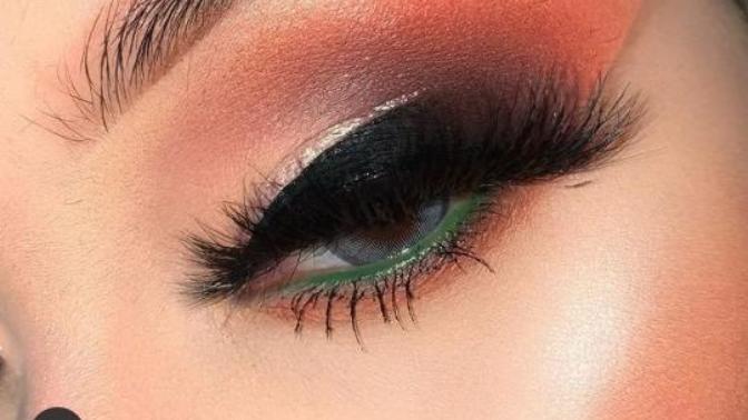 What's ur opinion on the gigantic fake lashes girls wear?