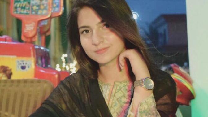 Does she look SLAVIC TO YOU?(Russian, Polish... Eastern European?