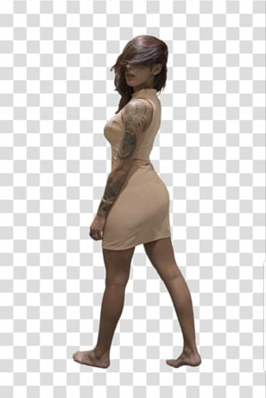 Can posture and a girls confident walk make one girl more attractive than another?