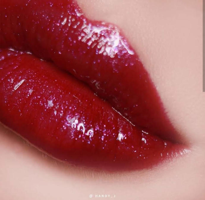 Which lipstick color is better?