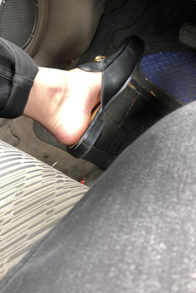 Girls, do you dig this style of shoes on men?