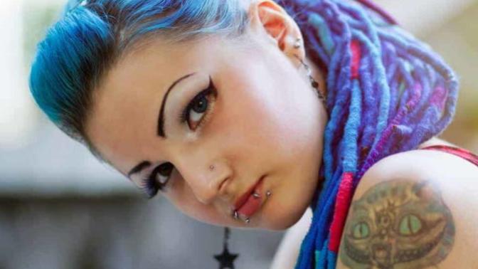 What are your thoughts on snakebite piercings on girls?