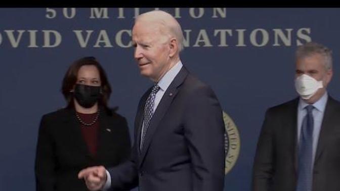 3 seconds after lecturing Americans on wearing their masks, Biden forgets to wear his mask. Does this guy's elevator go to the top floor?