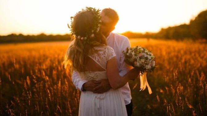 Is getting married at 20 years old too young?