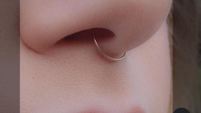 Does the septum piercing hurt a lot?