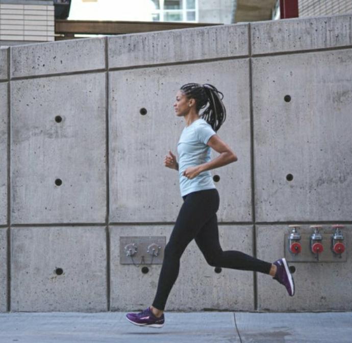 What athletic wear do you find more attractive on women--shirt and leggings or shirt and shorts?
