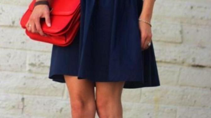 Do you prefer to see your woman wearing a dress or something more casual like jeans and a nice shirt?