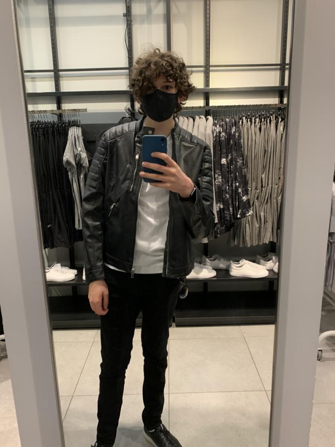 Which outfit looks best on me I am straight and want to impress girls, I am 15?