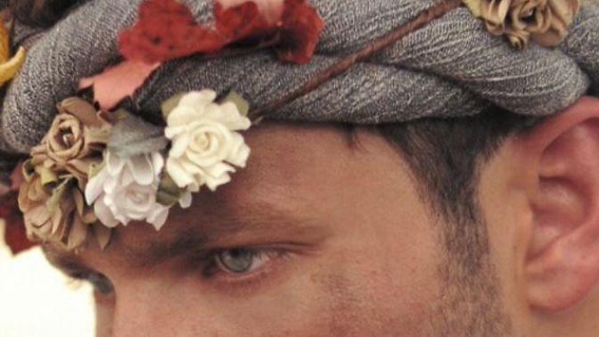 What do you think of guys who wears flower crown/head piece?