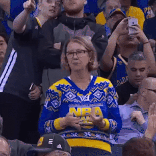 Do most attractive women look mediocre without makeup?