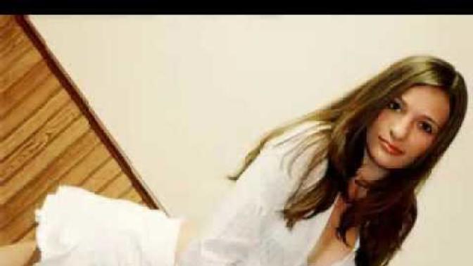 How does this skit make you feel (Jewish girl prank calls her parents)?