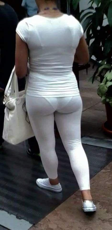Guys, is it a turn off when you can see a girl's pantyline through her leggings?