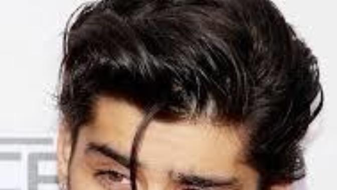 Opinion on hairstyle with dangling strand?