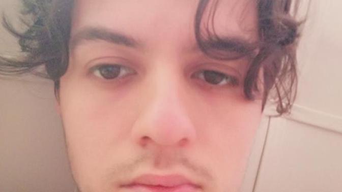 21 and I never had a girlfriend or been kissed and still a virgin never a date even. No girls like me I hate my life. Am ı too ugly or unattractive?