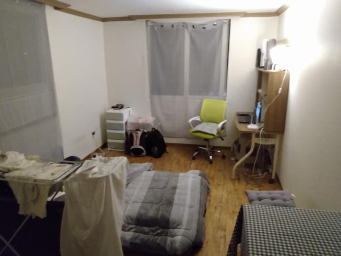 Would you rather live in a one room apartment a ten-minute walk from where you work, or live in a medium-sized, decent apartment an hour from work?