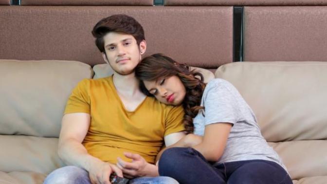Guys, do you like it when girls fall asleep on you?