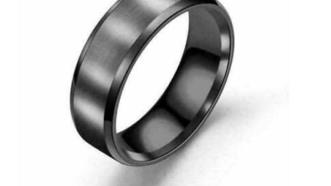 What ring should I get my boyfriend?