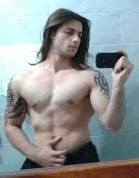 What àre your feelings about guys with long hair?