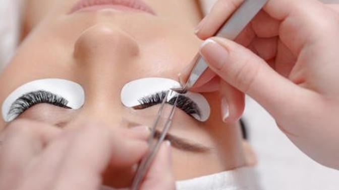 Would you lash lift over mascara? Hers' why you should stop using mascara?