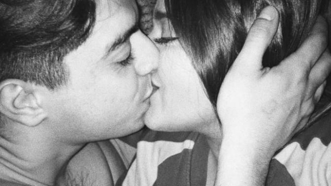 Ladies, do you admire a gent who would randomly kiss you without expecting it?