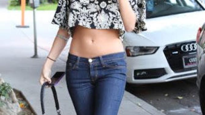 A hot take from someone who's plus sized but not outright fat. High-rise pants are "fat girl pants". Do you agree?