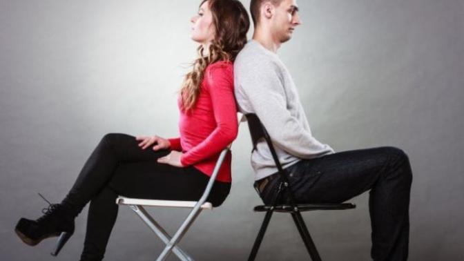 What’s the difference between white men who only date black women vs white women who only date black men?