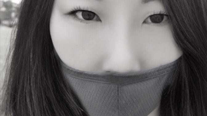 Who wear mask below their nose?