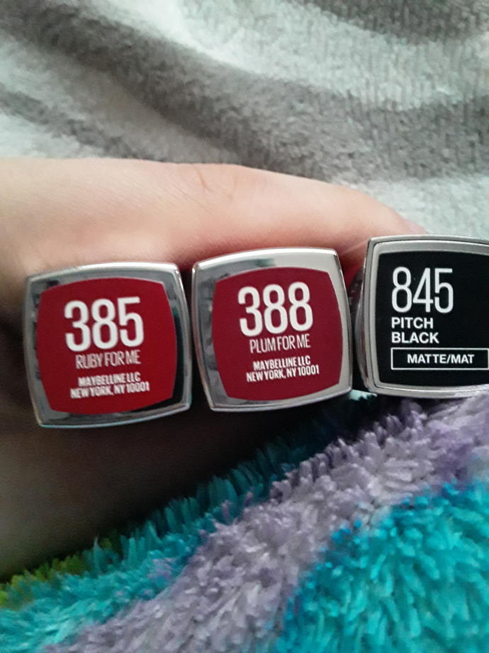 What color lipstick should I wear?