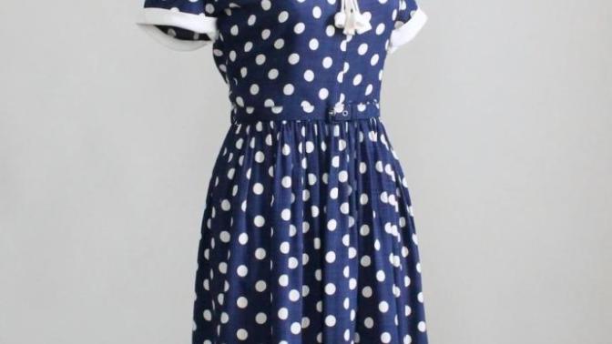 What shoes would you wear with this dress?