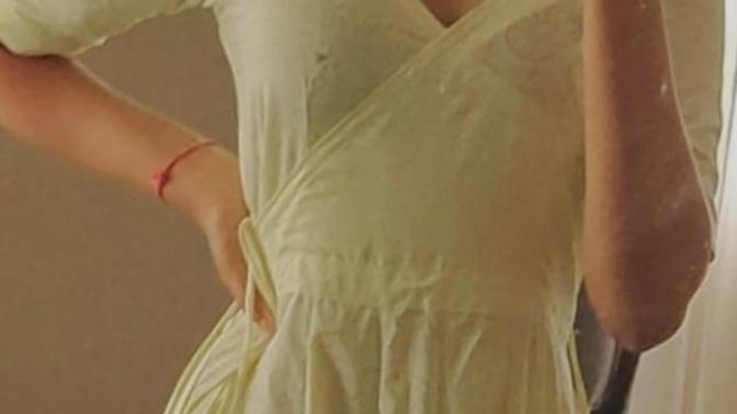 Is this a nice looking dress?