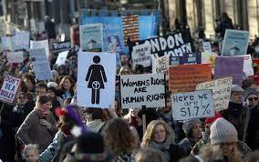 NCAA to pay athletes for or against and should women get same amount?