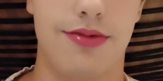 Girls, how do you find the lip gloss I put on my Boyfriend?
