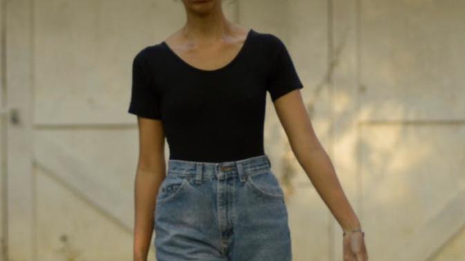 Does anyone else like simple vintage-jeans outfit like this one?
