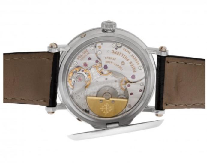Girls, what would you think if a guy wore this watch on a date with you?
