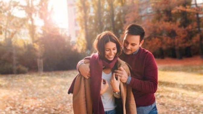 Do you offer your coat to your female friend?