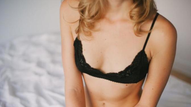 Would you date a flat chested girl?