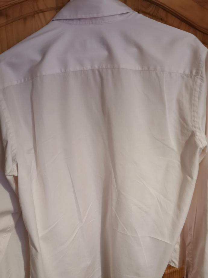 Do you think this shirt looks OK, bad or good?